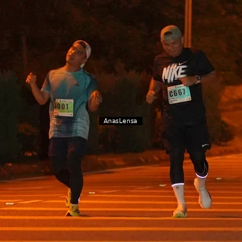 Runner Photo 8800481