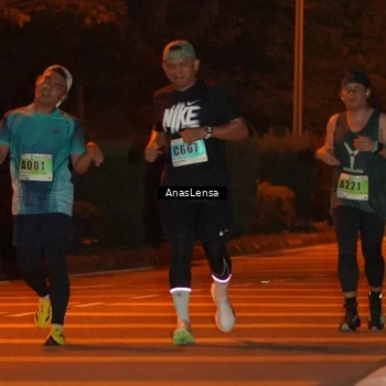Runner Photo 8800490