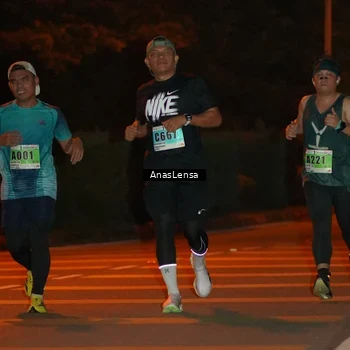 Runner Photo 8800491