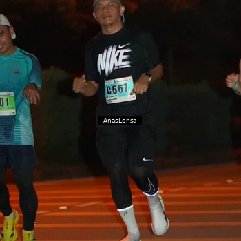 Runner Photo 8800497