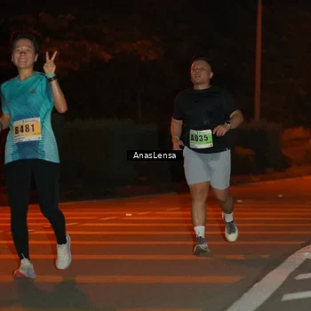 Runner Photo 8800660