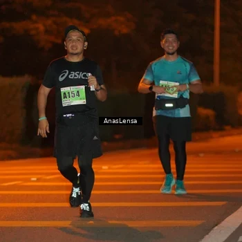 Runner Photo 8800687