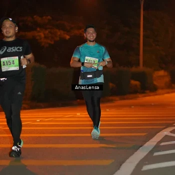 Runner Photo 8800691