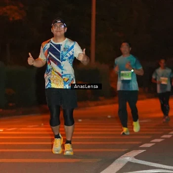 Runner Photo 8800703