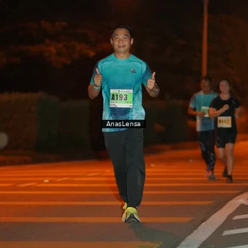 Runner Photo 8800716