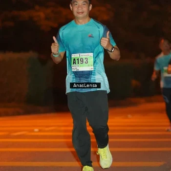 Runner Photo 8800719