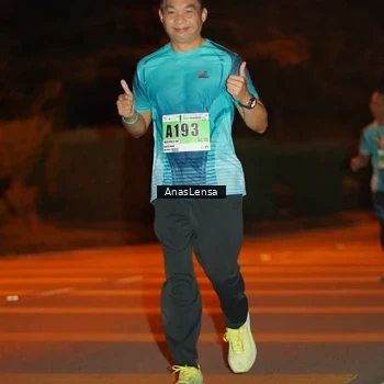 Runner Photo 8800721