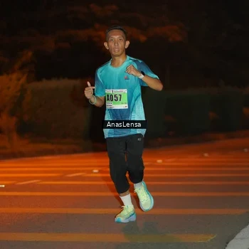 Runner Photo 8800756