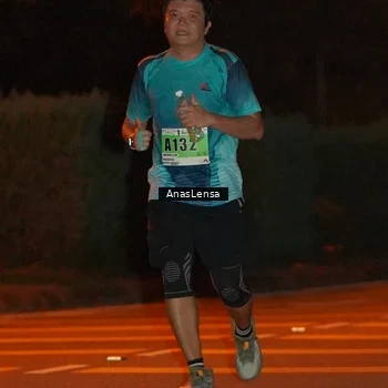 Runner Photo 8800806