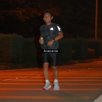 Runner Photo 8800901
