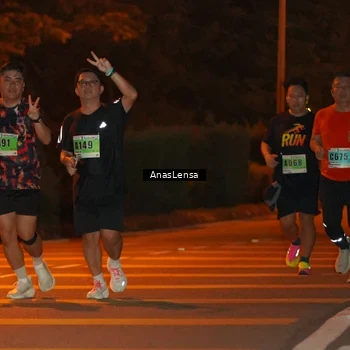 Runner Photo 8800917