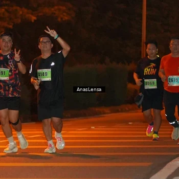 Runner Photo 8800918