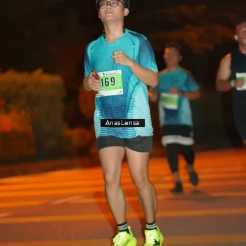 Runner Photo 8801005
