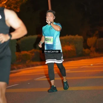 Runner Photo 8801012