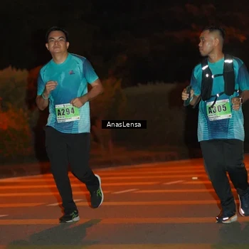 Runner Photo 8801026