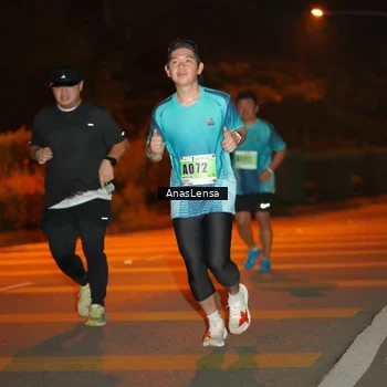 Runner Photo 8801042