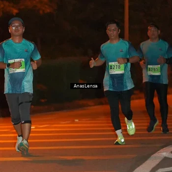 Runner Photo 8801117
