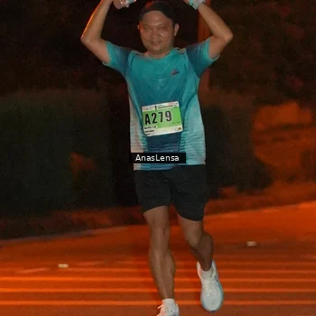 Runner Photo 8801179