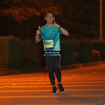 Runner Photo 8801199