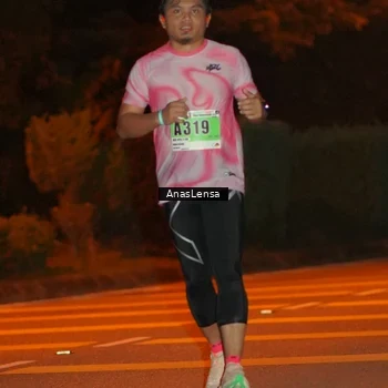 Runner Photo 8801502
