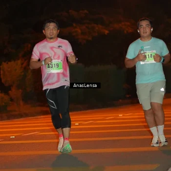 Runner Photo 8801508