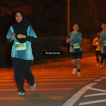 Runner Photo 8801795