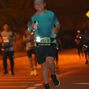 Runner Photo 8802083
