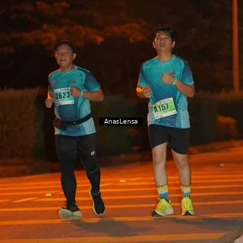 Runner Photo 8802168
