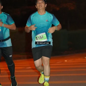 Runner Photo 8802217