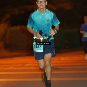Runner Photo 8802298