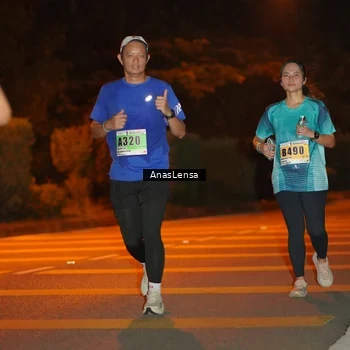 Runner Photo 8802358