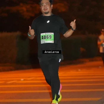 Runner Photo 8802406