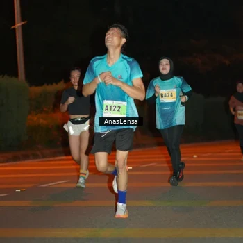 Runner Photo 8802647