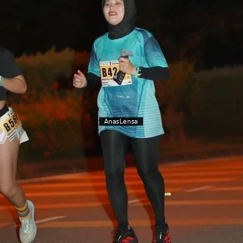 Runner Photo 8802650