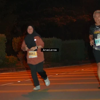 Runner Photo 8802687