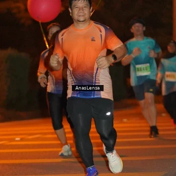 Runner Photo 8802793
