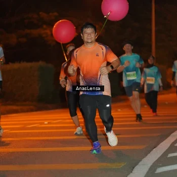 Runner Photo 8802800