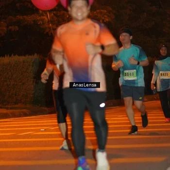 Runner Photo 8802839