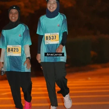 Runner Photo 8802914