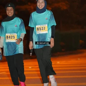 Runner Photo 8802924