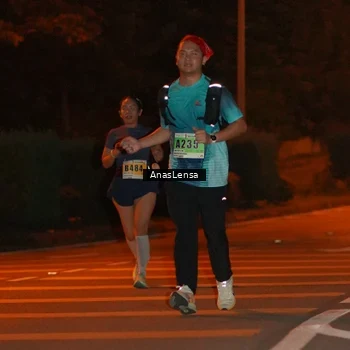 Runner Photo 8803005