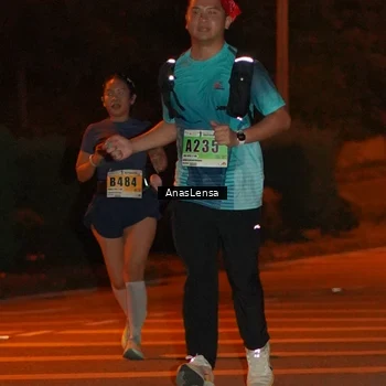 Runner Photo 8803012