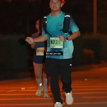Runner Photo 8803016