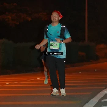 Runner Photo 8803046