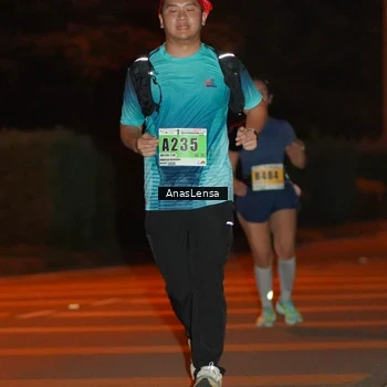 Runner Photo 8803049