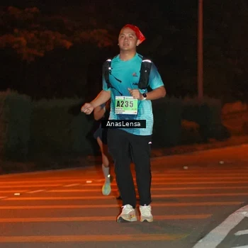 Runner Photo 8803050