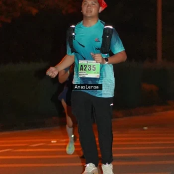 Runner Photo 8803051