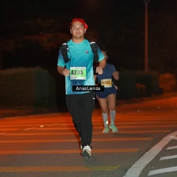 Runner Photo 8803052