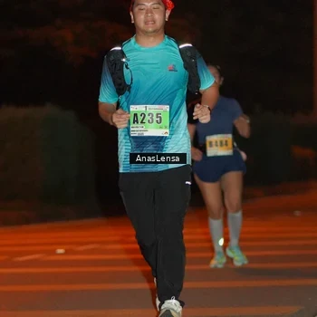 Runner Photo 8803058