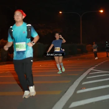 Runner Photo 8803091